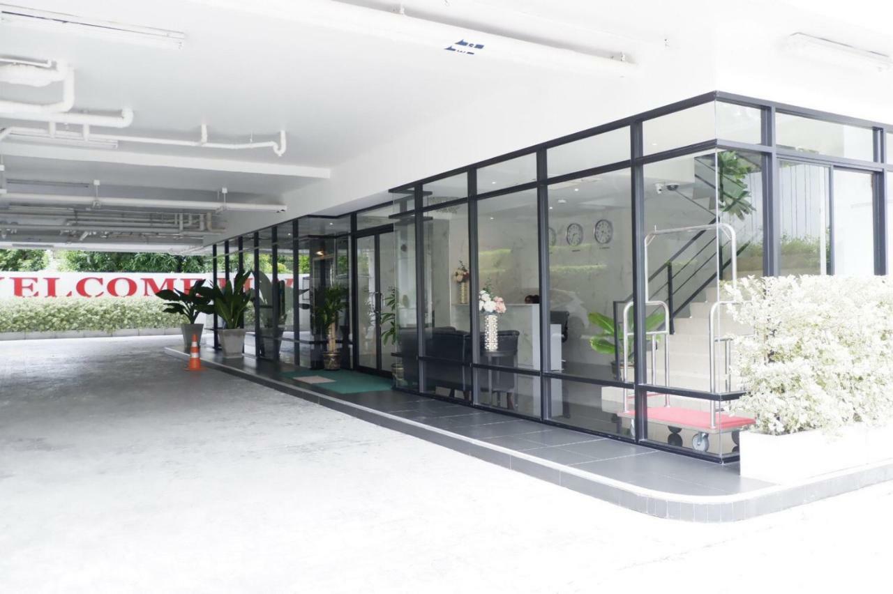 Pacific Residence 39 Bangkok Exterior photo